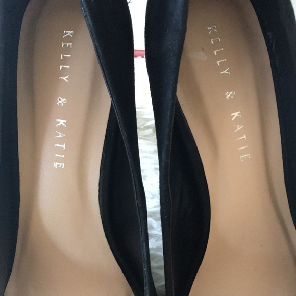 Kelly & Katie Black Suede heels sz 10 - Picture 5 of 7